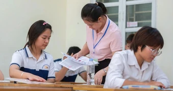 Chuyên gia nêu lý do nên tách 2 kỳ thi tốt nghiệp THPT và đại học