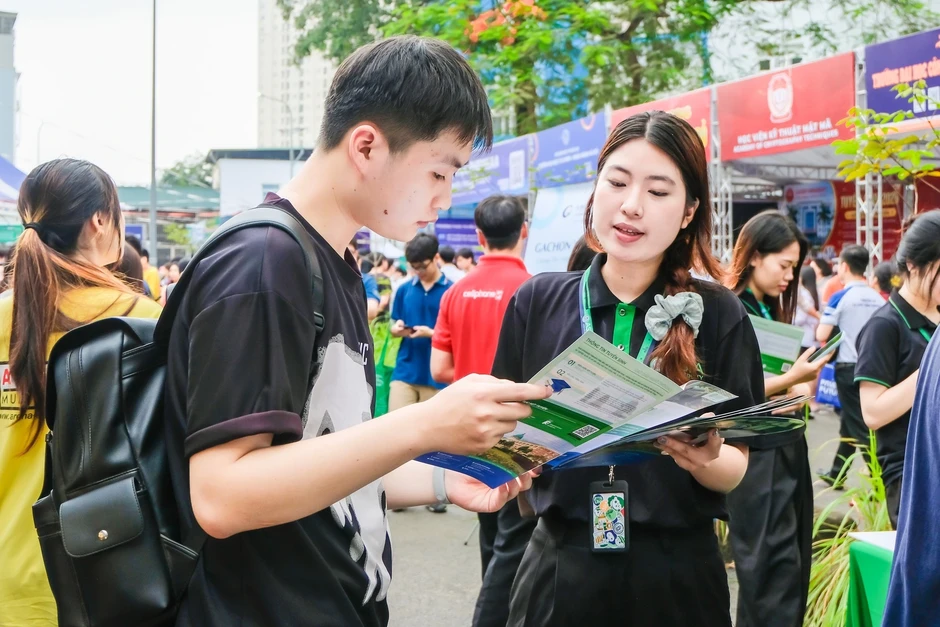 Chuyên gia từ đại học Top 500 thế giới chỉ ra chuẩn nhân lực tài chính mới Chuyên gia từ đại học Top 500 thế giới chỉ ra chuẩn nhân lực tài chính mới
