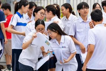 Chuyên gia: Ủng hộ bỏ điểm cộng IELTS, giảm lạm dụng 'săn' điểm cộng