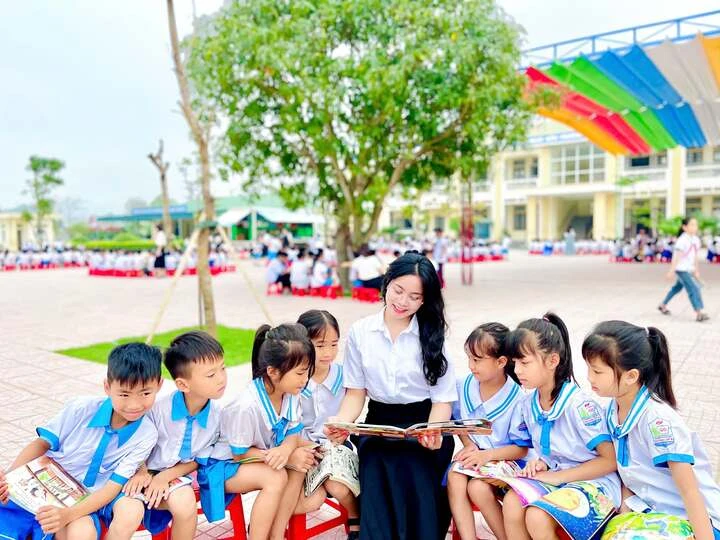Cô giáo 24 tuổi người Ơ Đu ứng cử Đại biểu Quốc hội Cô giáo 24 tuổi người Ơ Đu ứng cử Đại biểu Quốc hội