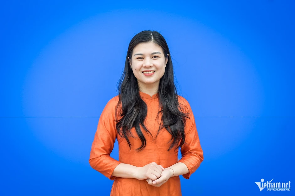 Cô giáo 9x trường chuyên nổi tiếng Ninh Bình trúng cử đại biểu Quốc hội Cô giáo 9x trường chuyên nổi tiếng Ninh Bình trúng cử đại biểu Quốc hội