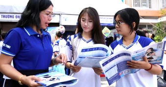 Có phải ưu tú mới vào đại học, yếu thì học nghề?