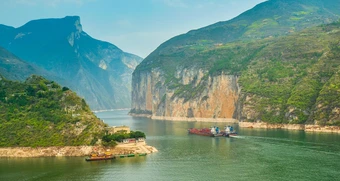 Con sông nào dài nhất châu Á?