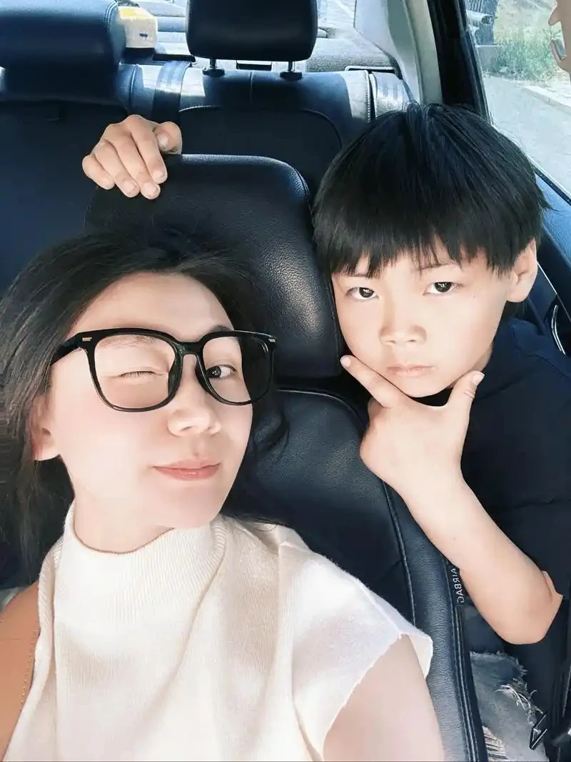 Con trai bảo: "Tiêu hết tiền thì mai cứ xin bà ngoại", bà mẹ TP.HCM có cách ứng xử thật hay, rất đáng học hỏi! Con trai bảo: "Tiêu hết tiền thì mai cứ xin bà ngoại", bà mẹ TP.HCM có cách ứng xử thật hay, rất đáng học hỏi!