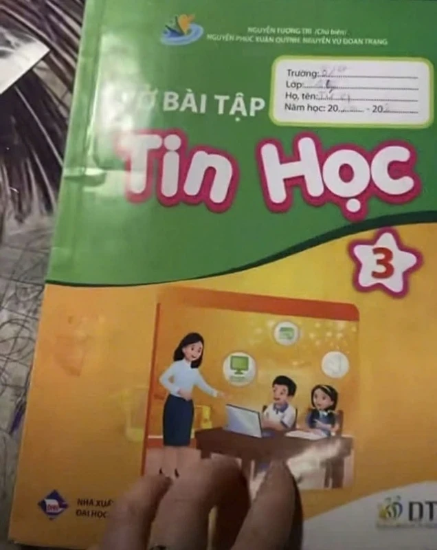 Công an vào cuộc “Vở bài tập Tin học lớp 3” chứa website “đen” Công an vào cuộc “Vở bài tập Tin học lớp 3” chứa website “đen”