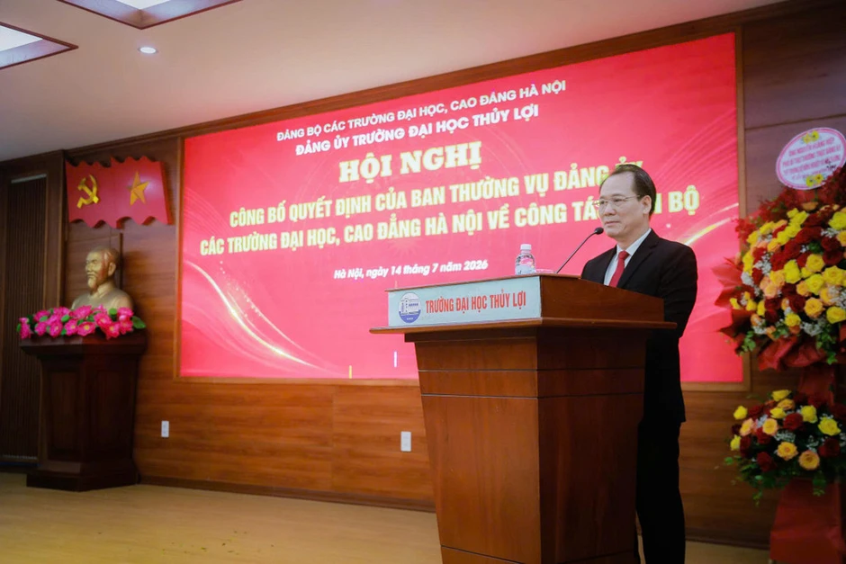 Công bố Quyết định chuẩn y Bí thư, Phó Bí thư Đảng ủy Trường đại học Thủy lợi Công bố Quyết định chuẩn y Bí thư, Phó Bí thư Đảng ủy Trường đại học Thủy lợi