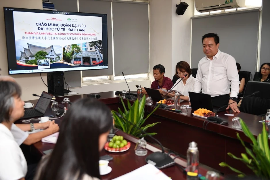 Công ty CP Tiền Phong làm việc với Đại học Từ Tế (Đài Loan, Trung Quốc)