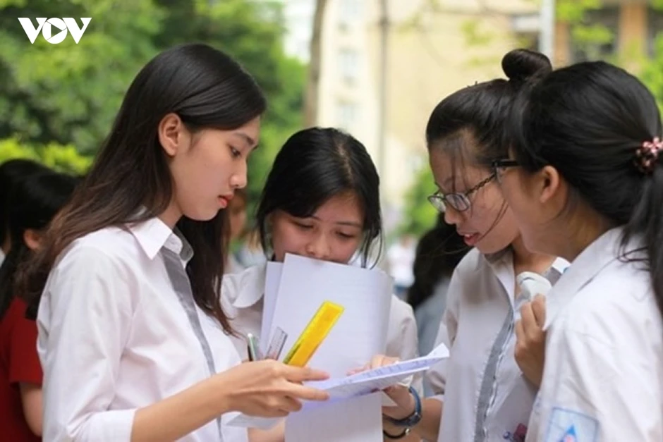 Cuộc đua giành suất học tại các trường THPT chuyên: Tỷ lệ chọi cao kỷ lục Cuộc đua giành suất học tại các trường THPT chuyên: Tỷ lệ chọi cao kỷ lục