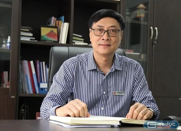 Cuộc đua vào lớp 6 ở Hà Nội: Áp lực chọi cao, phụ huynh “chạy đua” từ sớm Cuộc đua vào lớp 6 ở Hà Nội: Áp lực chọi cao, phụ huynh “chạy đua” từ sớm