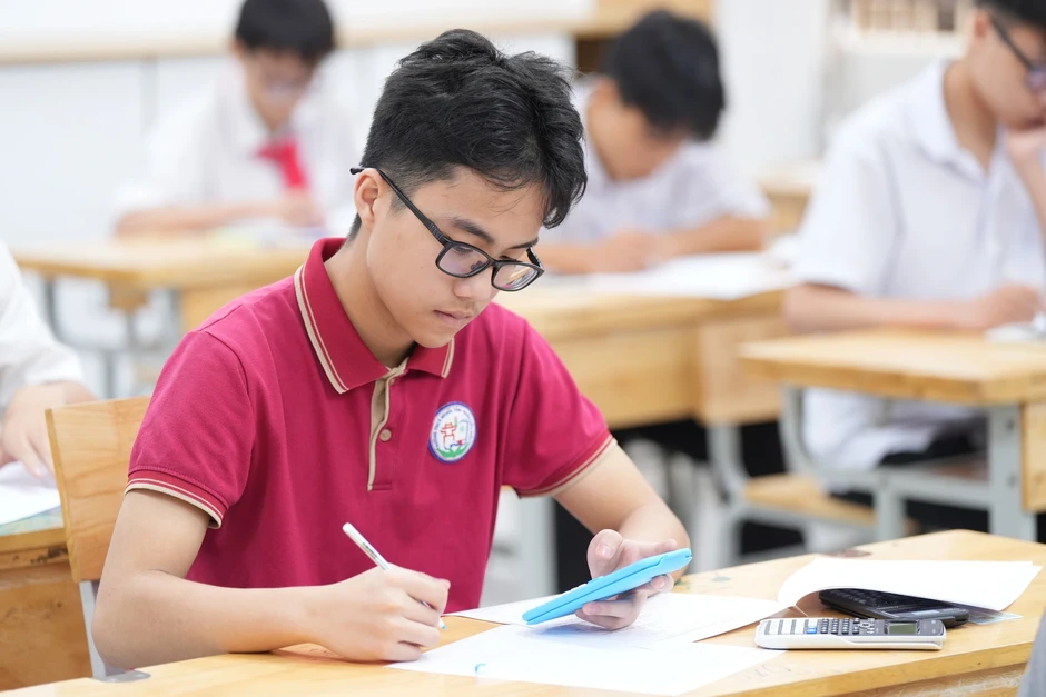 Cuộc thi giải toán trên máy tính cầm tay 'tái xuất' tại Hà Nội