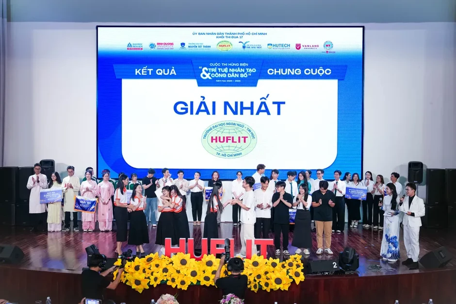 Cuộc thi Hùng biện Khối thi đua 17: Trường HUFLIT tạo "sân chơi" học thuật bổ ích cho sinh viên Cuộc thi Hùng biện Khối thi đua 17: Trường HUFLIT tạo "sân chơi" học thuật bổ ích cho sinh viên