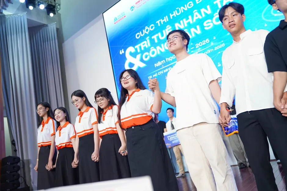 Cuộc thi Hùng biện Khối thi đua 17: Trường HUFLIT tạo "sân chơi" học thuật bổ ích cho sinh viên Cuộc thi Hùng biện Khối thi đua 17: Trường HUFLIT tạo "sân chơi" học thuật bổ ích cho sinh viên