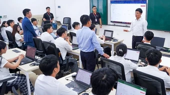 Đa lợi ích từ hợp tác “3 nhà” ở đại học