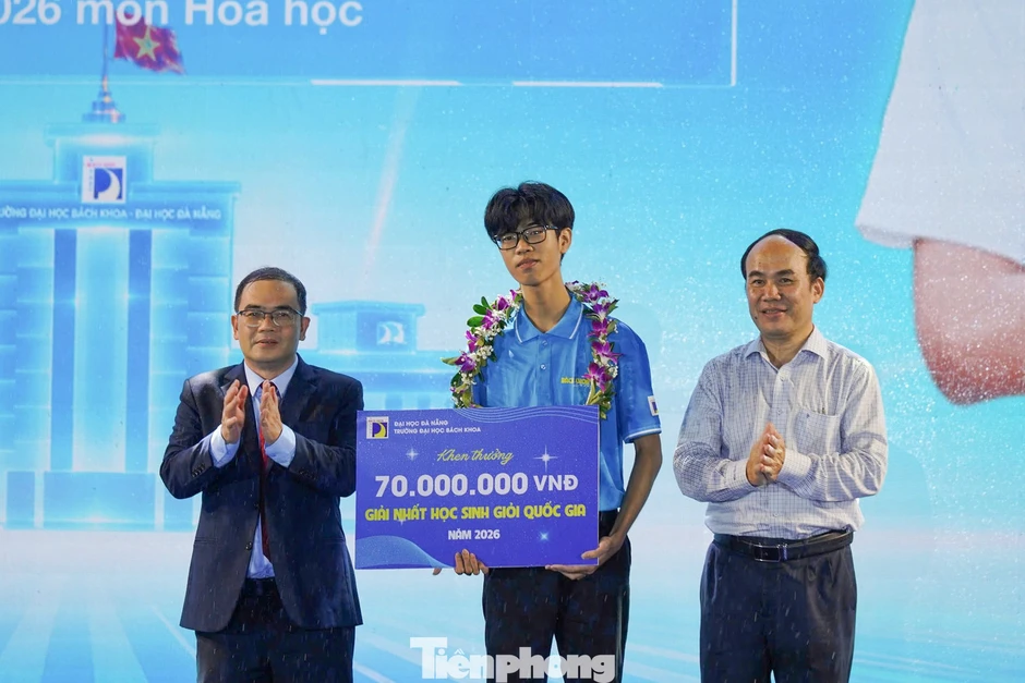Đà Nẵng: Những suất học bổng đặc biệt tiếp sức tân sinh viên Đà Nẵng: Những suất học bổng đặc biệt tiếp sức tân sinh viên