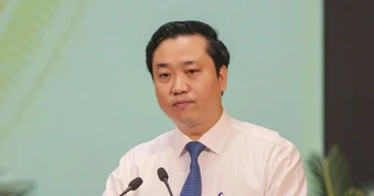 Đại biểu chất vấn, Giám đốc Sở GD&ĐT giải trình "điểm nghẽn" cần tháo gỡ