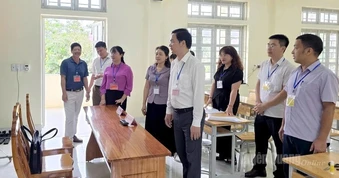 Dải điểm toán "siêu khủng" ở Tuyên Quang: Công an vào cuộc  điều tra