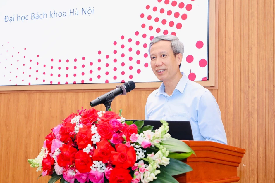 Đại học cần chuyển mạnh từ "nghiên cứu để công bố" sang tạo sản phẩm phục vụ phát triển đất nước Đại học cần chuyển mạnh từ "nghiên cứu để công bố" sang tạo sản phẩm phục vụ phát triển đất nước