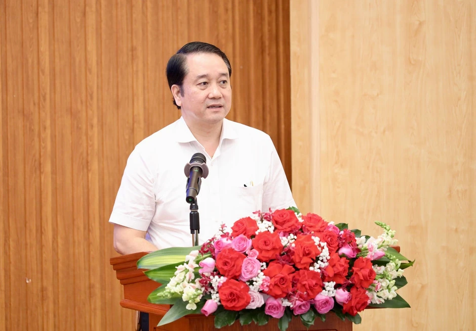Đại học cần chuyển mạnh từ "nghiên cứu để công bố" sang tạo sản phẩm phục vụ phát triển đất nước Đại học cần chuyển mạnh từ "nghiên cứu để công bố" sang tạo sản phẩm phục vụ phát triển đất nước