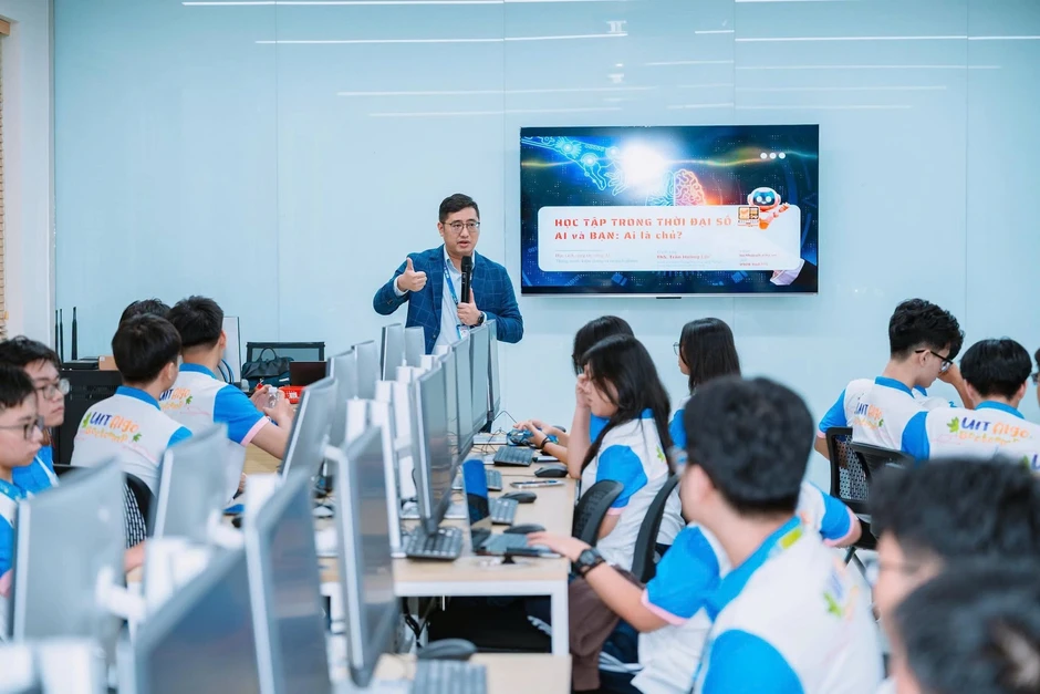 Đại học có điểm chuẩn 30/30, hé lộ 'cú hích' từ một chính sách Đại học có điểm chuẩn 30/30, hé lộ 'cú hích' từ một chính sách