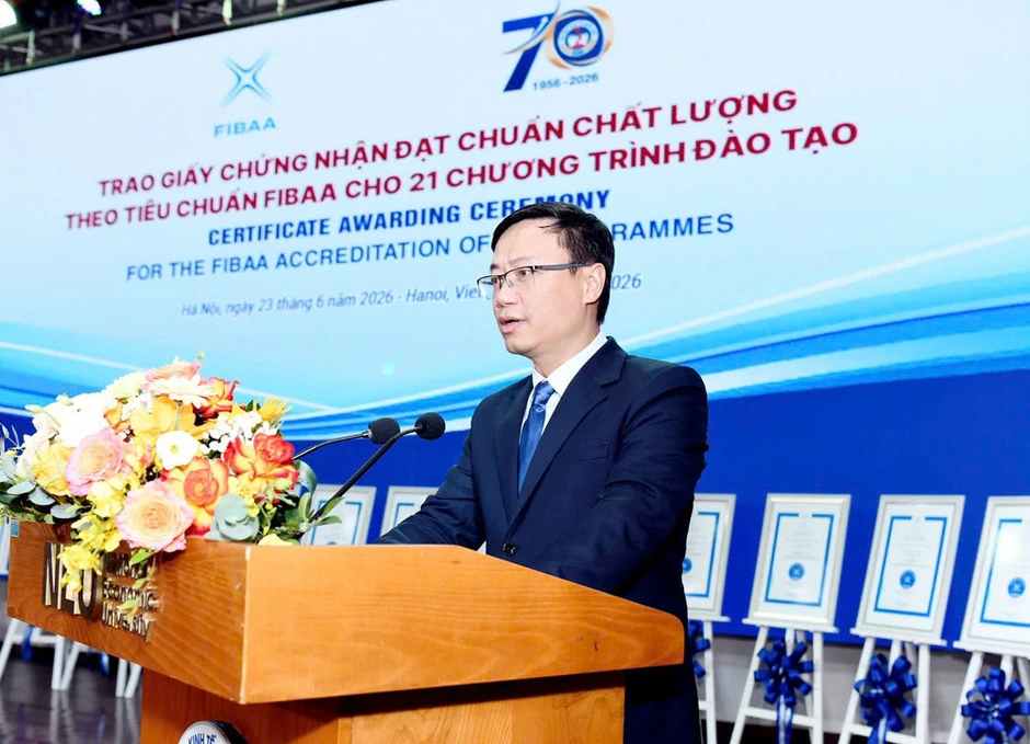 Đại học Kinh tế Quốc dân có thêm 21 chương trình đào tạo đạt chuẩn kiểm định quốc tế FIBAA Đại học Kinh tế Quốc dân có thêm 21 chương trình đào tạo đạt chuẩn kiểm định quốc tế FIBAA