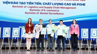 Đại học Kinh tế Quốc dân có thêm 21 chương trình đào tạo đạt chuẩn kiểm định quốc tế FIBAA