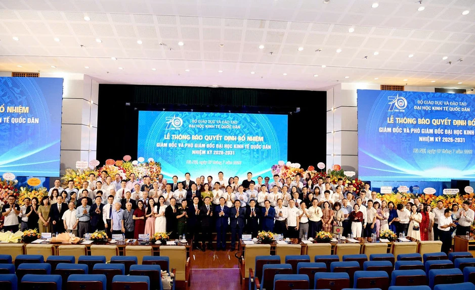 Đại học Kinh tế quốc dân thông báo Quyết định bổ nhiệm Ban Giám đốc nhiệm kỳ 2026-2031 Đại học Kinh tế quốc dân thông báo Quyết định bổ nhiệm Ban Giám đốc nhiệm kỳ 2026-2031