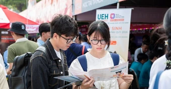 Đại học Kinh tế TP.HCM công bố học phí năm 2026-2027, 95% chỉ tiêu xét điểm tổng hợp