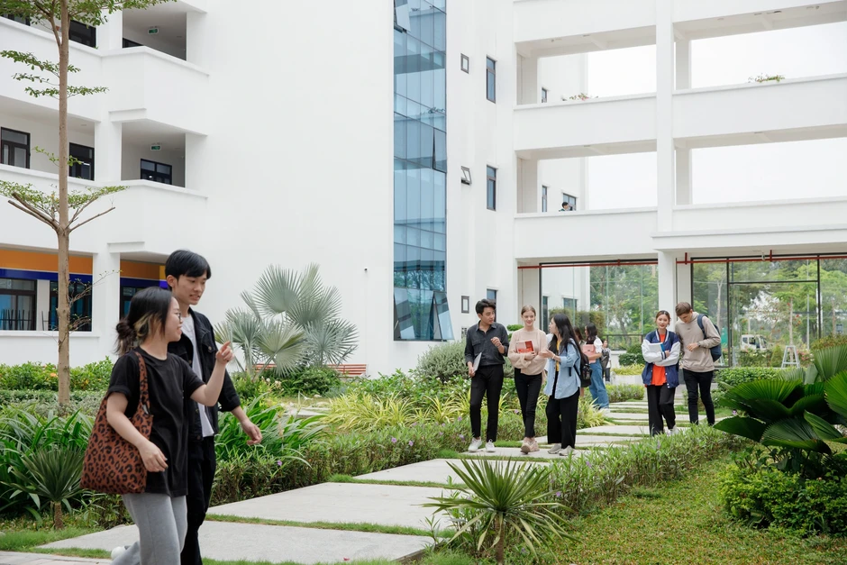 Đại học lên lịch nghỉ lễ 9 ngày dịp Giỗ Tổ Hùng Vương, 30.4 và 1.5 Đại học lên lịch nghỉ lễ 9 ngày dịp Giỗ Tổ Hùng Vương, 30.4 và 1.5