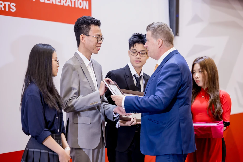 Đại học London: Từ di sản của các lãnh đạo thế giới đến hành trình 15 năm tại Việt Nam