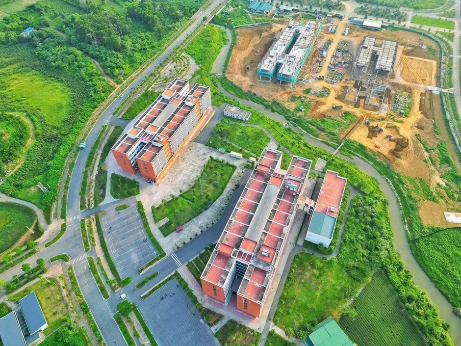 Đại học Quốc gia Hà Nội chuẩn bị đón 15.000 sinh viên tại cơ sở Hòa Lạc Đại học Quốc gia Hà Nội chuẩn bị đón 15.000 sinh viên tại cơ sở Hòa Lạc
