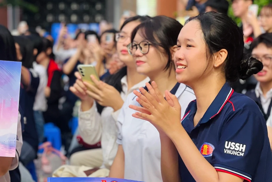 Đại học Quốc gia TPHCM cộng đến 5 điểm cho học sinh hàng loạt trường THPT Đại học Quốc gia TPHCM cộng đến 5 điểm cho học sinh hàng loạt trường THPT