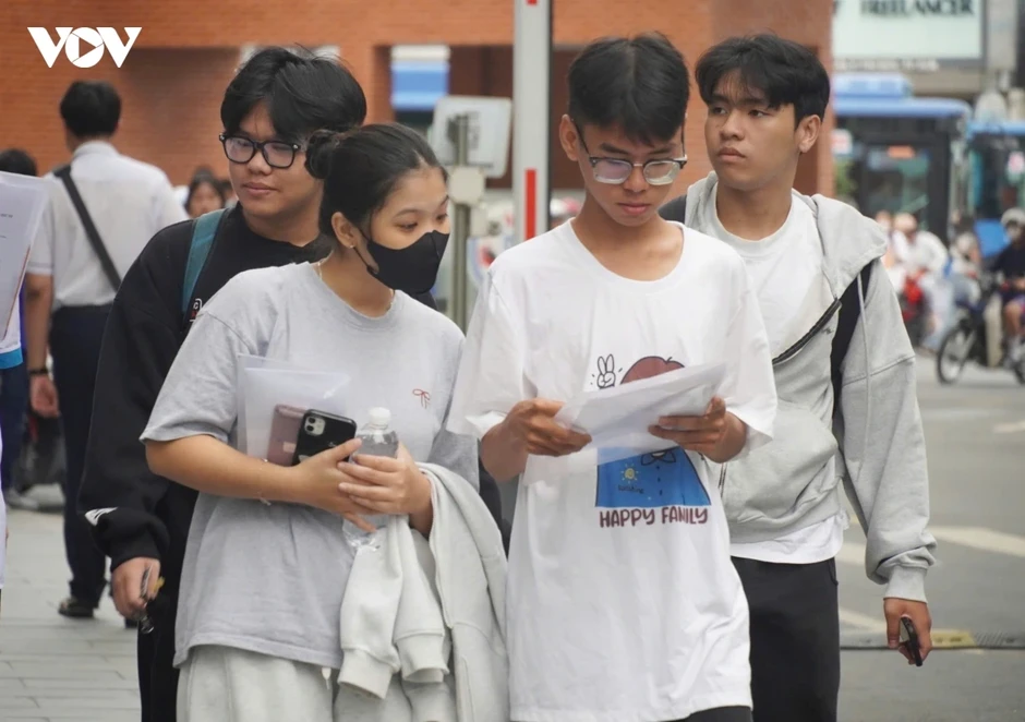 Đại học Quốc gia TP.HCM lên tiếng việc bị “tố” sao chép đề thi đánh giá năng lực Đại học Quốc gia TP.HCM lên tiếng việc bị “tố” sao chép đề thi đánh giá năng lực