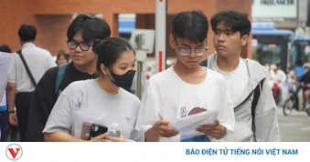 Đại học Quốc gia TP.HCM lên tiếng việc bị “tố” sao chép đề thi đánh giá năng lực