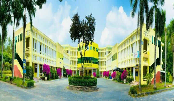 Đại học Trà Vinh đứng đầu Việt Nam trên bảng xếp hạng UI GreenMetric 2026 Đại học Trà Vinh đứng đầu Việt Nam trên bảng xếp hạng UI GreenMetric 2026