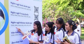 Đại học Trà Vinh miễn học phí năm nhất 13 ngành, tăng mạnh học bổng tuyển sinh