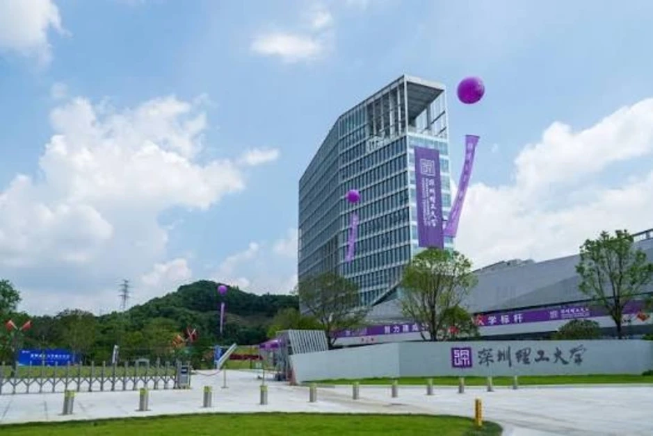 Đại học Trung Quốc 'xóa sổ' lớp tiếng Anh vì AI Đại học Trung Quốc 'xóa sổ' lớp tiếng Anh vì AI