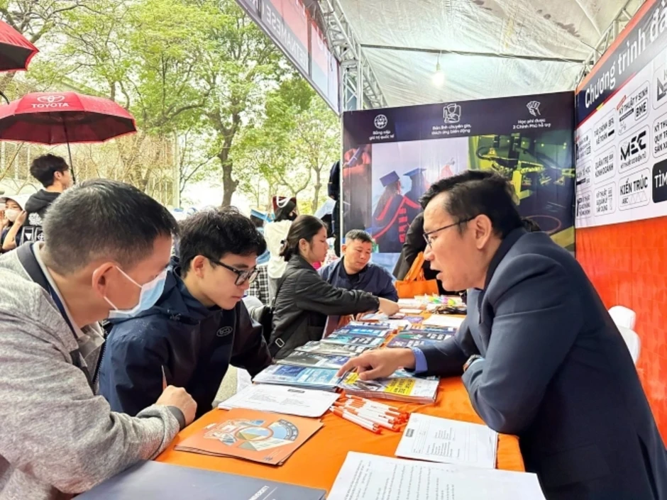Đại học Việt - Đức xét thí sinh đạt học bạ 8 điểm tiếng Anh trở lên Đại học Việt - Đức xét thí sinh đạt học bạ 8 điểm tiếng Anh trở lên