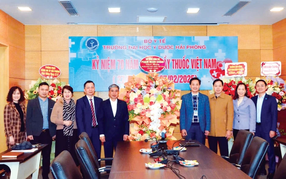 Đại học Y dược Hải Phòng: Lọt top 10 trường đại học đạt chuẩn chất lượng Đại học Y dược Hải Phòng: Lọt top 10 trường đại học đạt chuẩn chất lượng