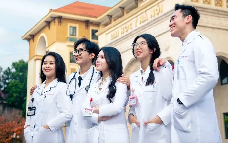 Đại học Y Hà Nội công bố điểm chuẩn, Y khoa lấy 28,5 điểm Đại học Y Hà Nội công bố điểm chuẩn, Y khoa lấy 28,5 điểm