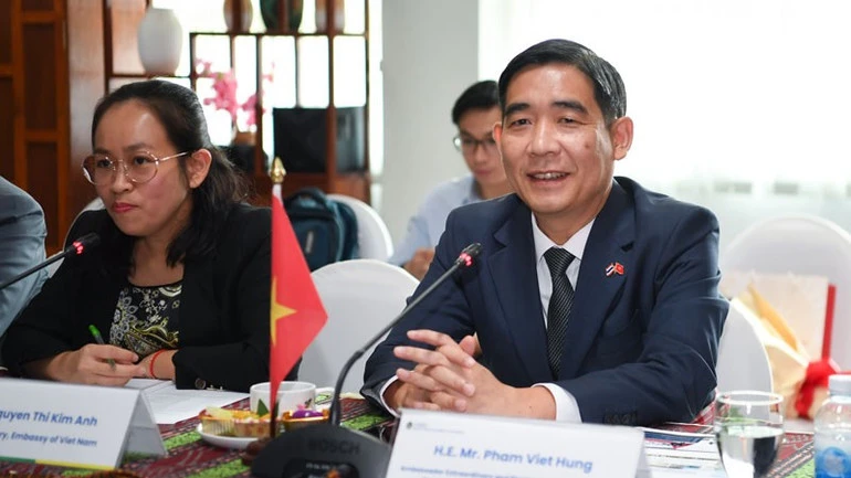 Đại sứ quán Việt Nam tại Thái Lan thúc đẩy hợp tác giáo dục giữa hai nước Đại sứ quán Việt Nam tại Thái Lan thúc đẩy hợp tác giáo dục giữa hai nước