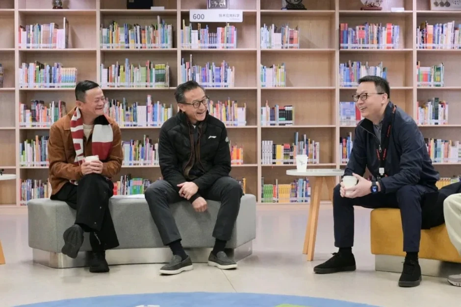 Dàn lãnh đạo Alibaba cùng Jack Ma “hiến kế” cho giáo dục thời AI Dàn lãnh đạo Alibaba cùng Jack Ma “hiến kế” cho giáo dục thời AI