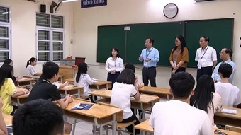 Đằng sau con số học sinh trượt lớp 10