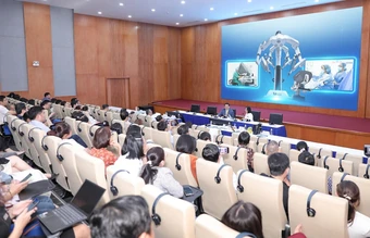 Đào tạo phẫu thuật robot cho gần 200 bác sĩ