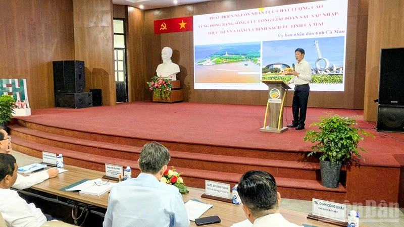 Đào tạo và phát triển nguồn nhân lực cao vùng Đồng bằng sông Cửu Long Đào tạo và phát triển nguồn nhân lực cao vùng Đồng bằng sông Cửu Long