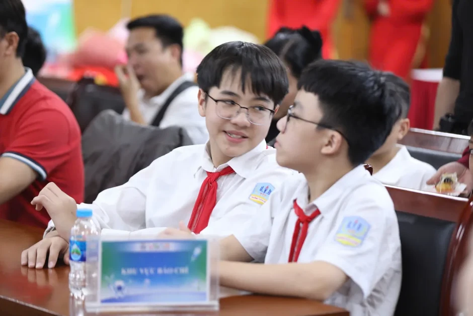 Đầu tư 4.500 tỷ đồng, Hà Nội hướng tới đưa tiếng Anh thành ngôn ngữ thứ hai Đầu tư 4.500 tỷ đồng, Hà Nội hướng tới đưa tiếng Anh thành ngôn ngữ thứ hai
