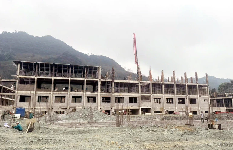Đẩy nhanh tiến độ xây dựng trường nội trú liên cấp vùng biên Thanh Thủy Đẩy nhanh tiến độ xây dựng trường nội trú liên cấp vùng biên Thanh Thủy