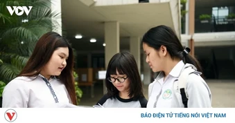 Đề thi môn Toán vào lớp 10 THPT chuyên Hà Nội năm học 2026-2027