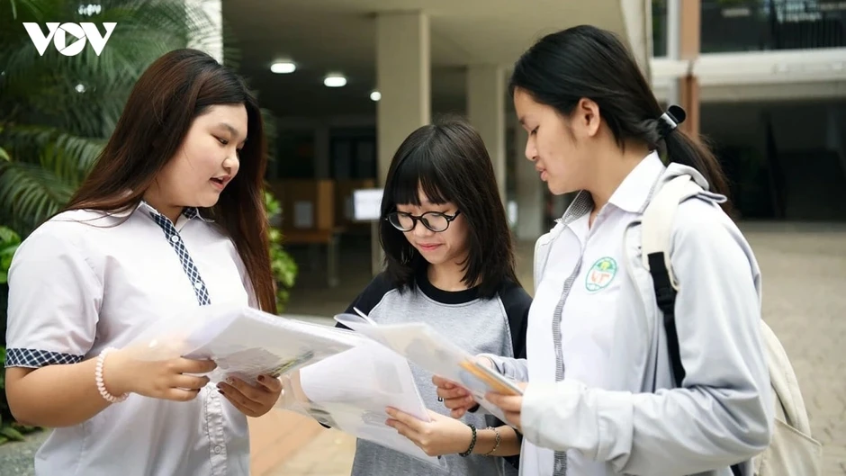 Đề thi Ngữ văn chính thức kỳ thi vào lớp 10 tại Hà Nội năm học 2026-2027 Đề thi Ngữ văn chính thức kỳ thi vào lớp 10 tại Hà Nội năm học 2026-2027