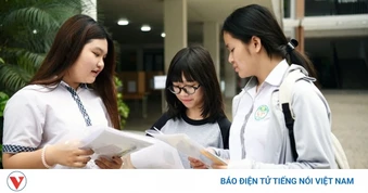 Đề thi Ngữ văn chính thức kỳ thi vào lớp 10 tại Hà Nội năm học 2026-2027
