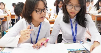 Đề thi tiếng Anh tốt nghiệp đổi trọng tâm, thí sinh cần dồn sức tăng vốn từ